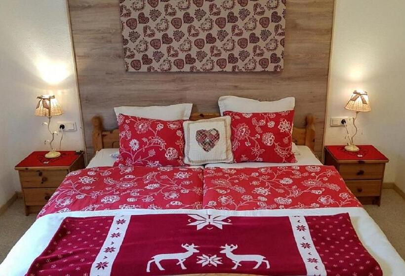 חדר סטנדרט עם מרפסת, Haus Hepi B&b