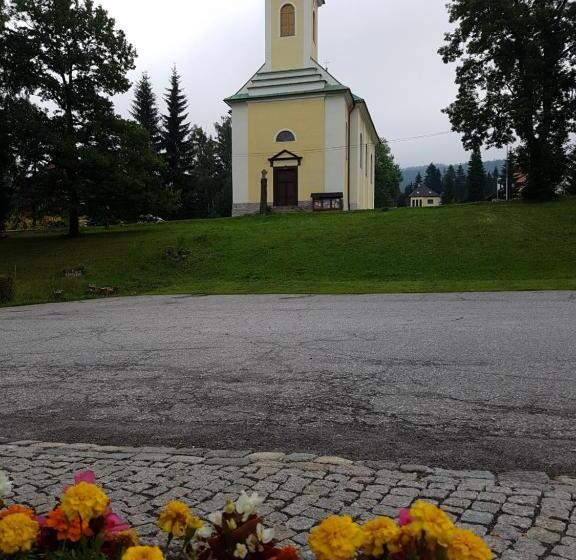 غرفة عادية خماسية, Penzion Varšavjanka