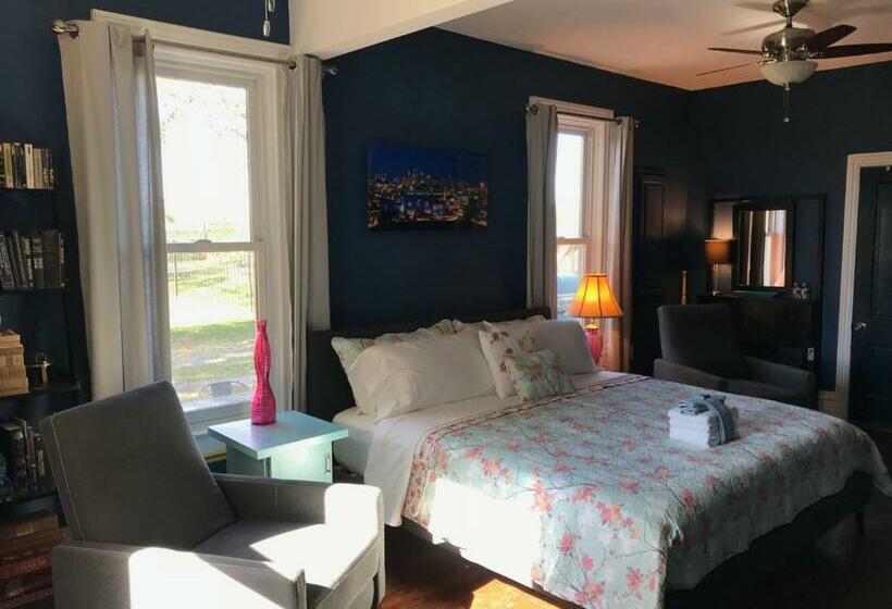 Номер Superior Кровать Кинг, Netherfield Natural Farm