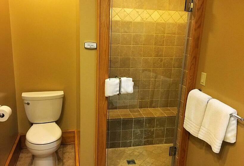 キングサイズベッドのデラックスルーム, The Fern Lodge