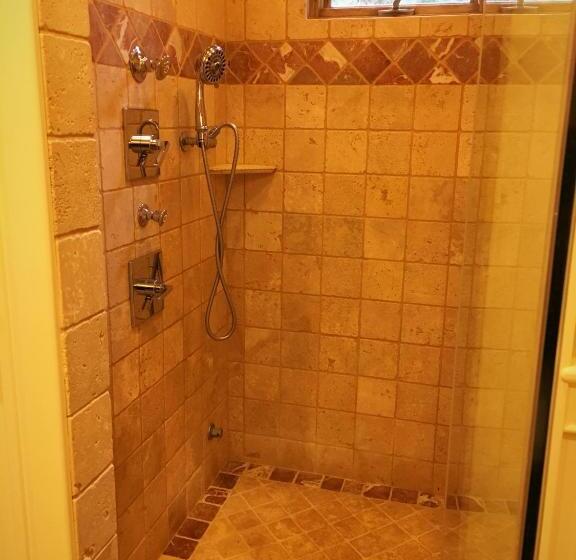 山の見えるジュニアスイート, The Fern Lodge