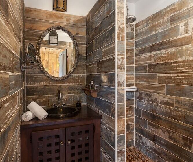 جناح, Camping Cap D Agde