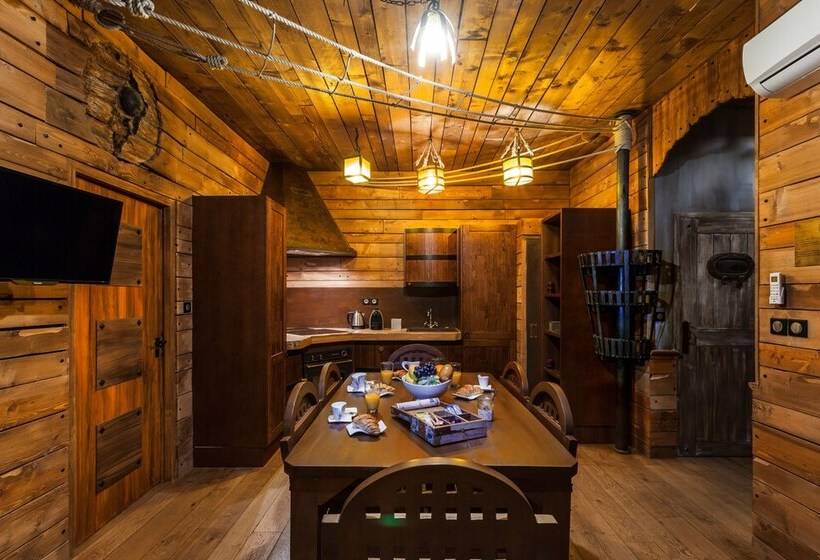 جناح, Camping Cap D Agde