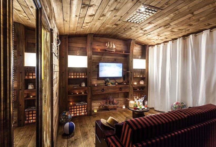 جناح, Camping Cap D Agde