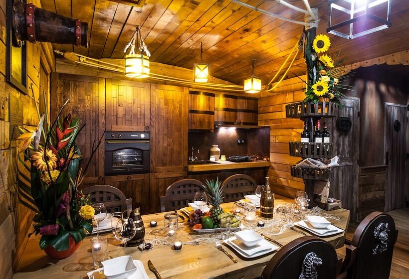 جناح, Camping Cap D Agde