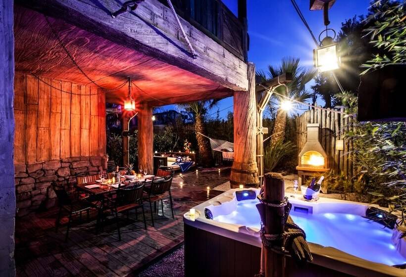 جناح, Camping Cap D Agde