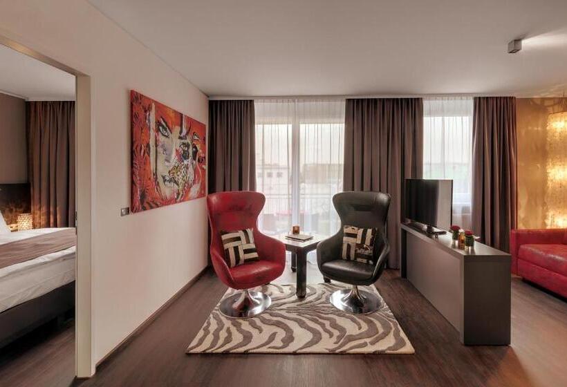 جناح, Amedia Luxury Suites Graz, Trademark Collection By Wyndham