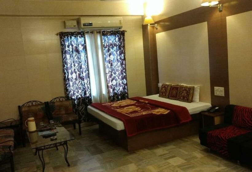 Номер Deluxe, Golden Deluxe