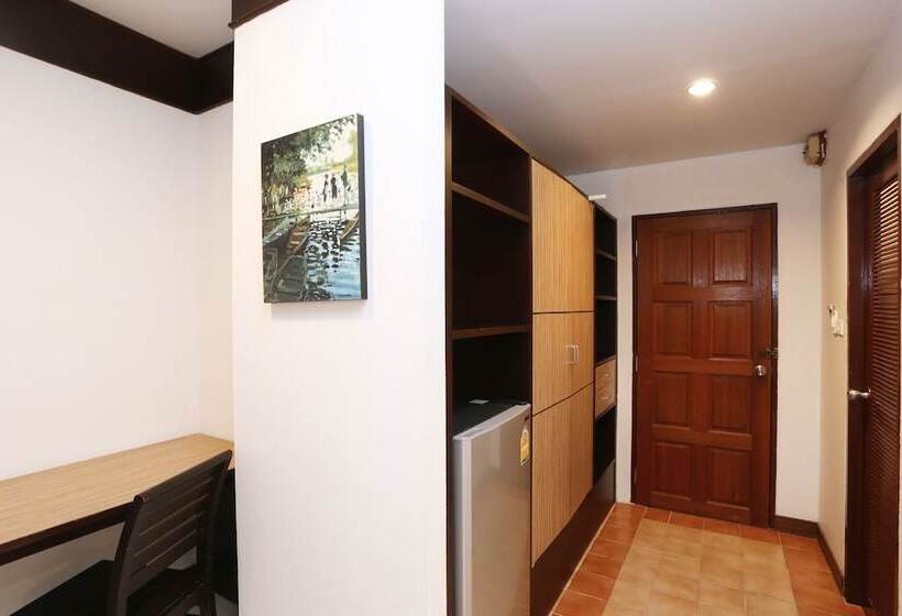 اتاق استاندارد, Pattra Mansion By Aksara Collection