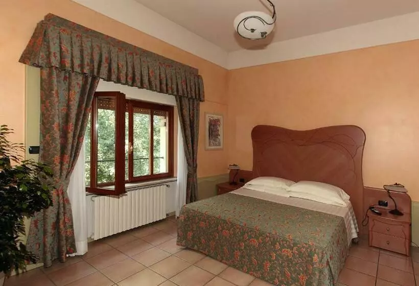 استودیوی استاندارد, Residence Liberty