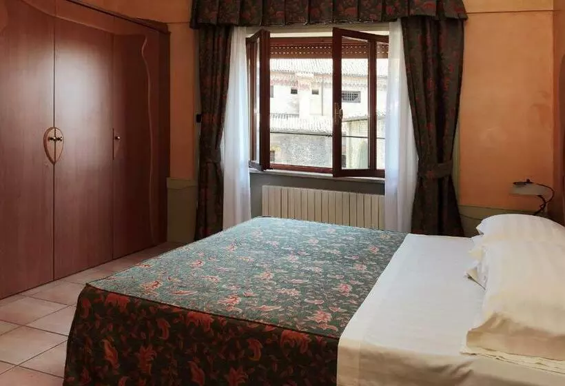 استودیوی استاندارد, Residence Liberty