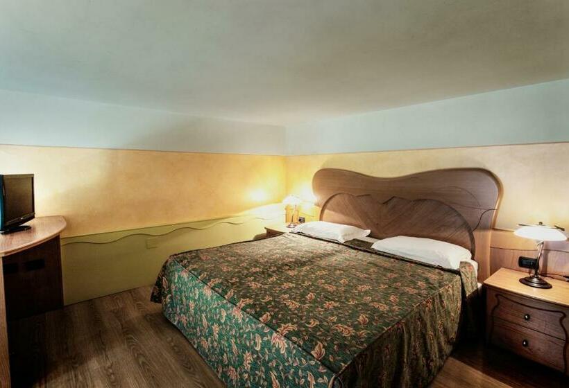 Studio Supérieur, Residence Liberty