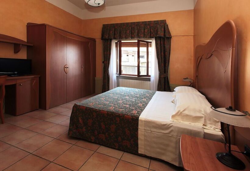 استودیوی استاندارد, Residence Liberty