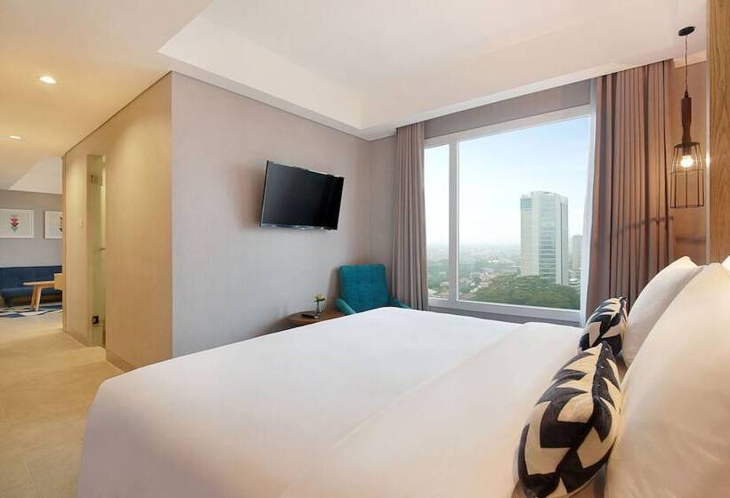 Студия Стандарт, Swissbelinn Simatupang