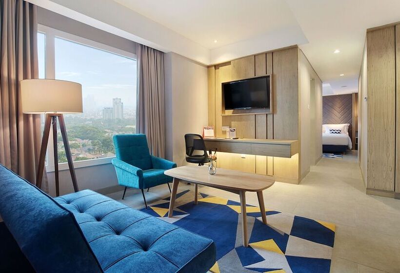 Люкс Премиум, Swissbelinn Simatupang