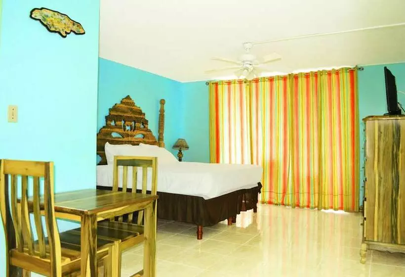 استودیوی پریمیوم, Montego Bay Club Resort