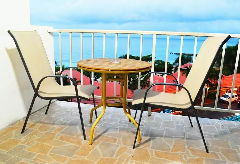 استودیوی پریمیوم, Montego Bay Club Resort