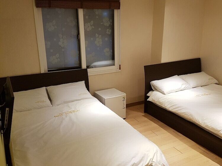 Cameră Familiară, Moon Sun Guesthouse