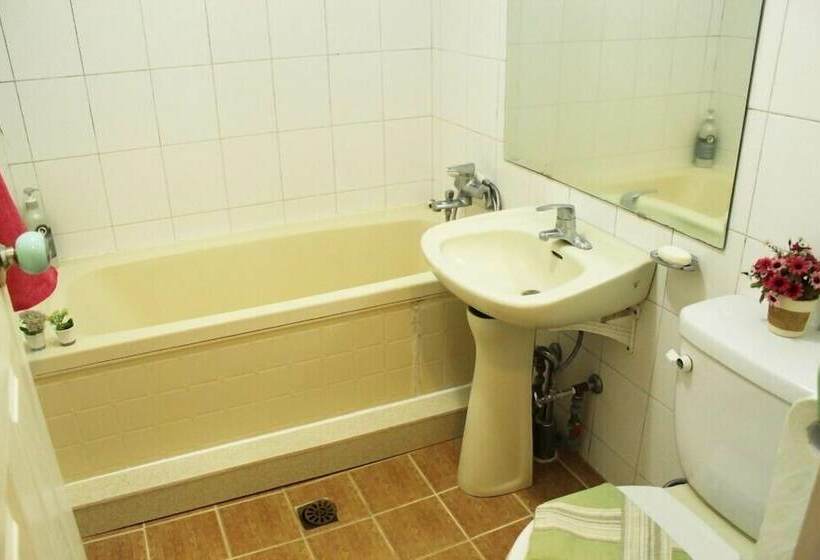 חדר משפחתי, Seoraksan Park