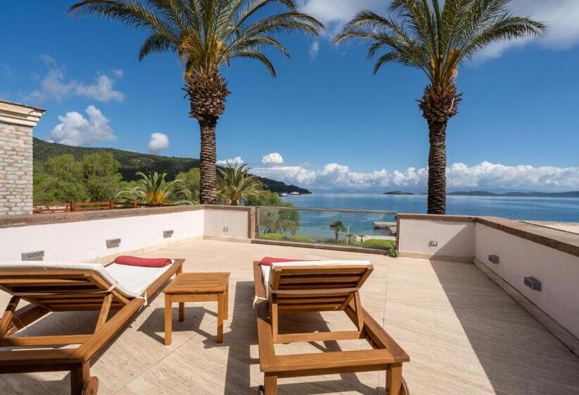 اتاق استاندارد با چشم‌انداز دریا, Casa Dell Arte Hotel Of Arts & Leisure