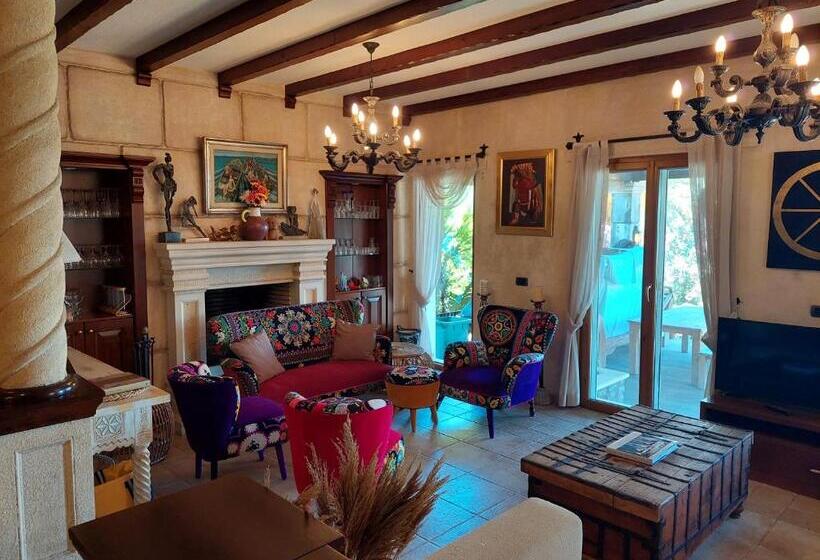 ویلای 1 خوابه با چشم‌انداز دریا, Casa Dell Arte Hotel Of Arts & Leisure