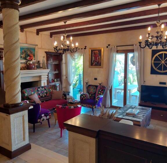 带1个卧室和海景的别墅, Casa Dell Arte Hotel Of Arts & Leisure