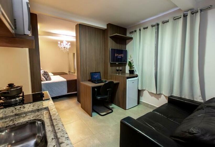 חדר דלוקס לשלושה, Concept Hotel Flat