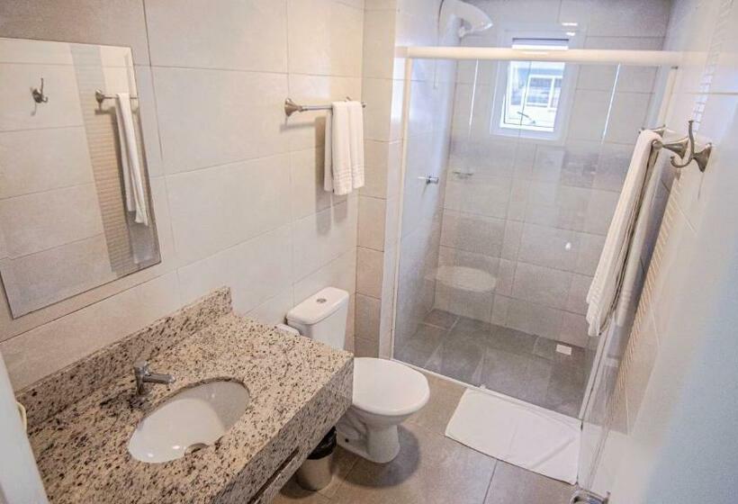 חדר דלוקס לשלושה, Concept Hotel Flat