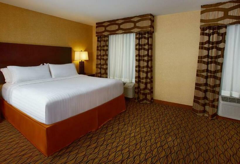 장애인을 위한 킹사이즈 침대 스탠다드 룸, Holiday Inn Express Bordentown   Trenton South, An Ihg