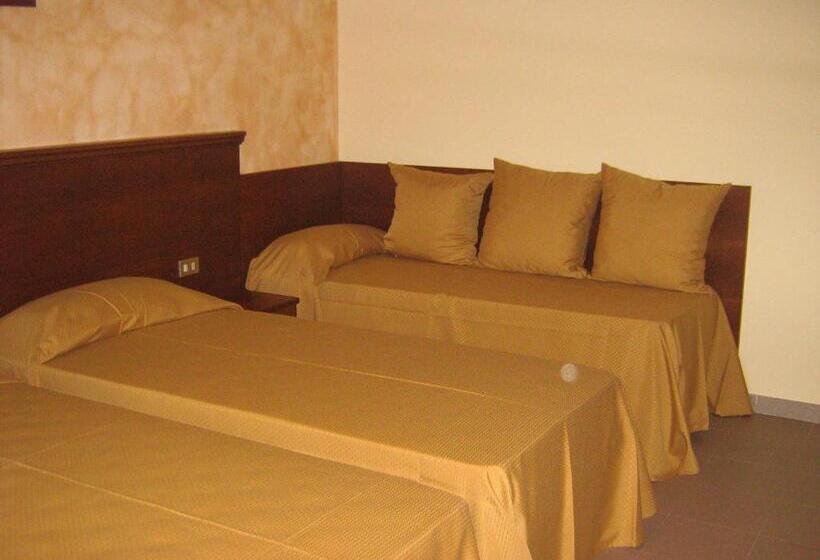 标准三人间, Hostiliae Ciminiera