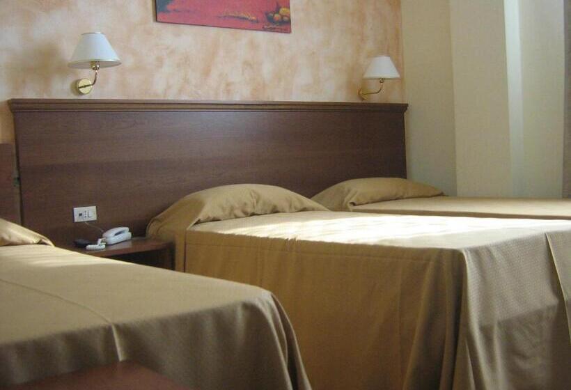 标准三人间, Hostiliae Ciminiera