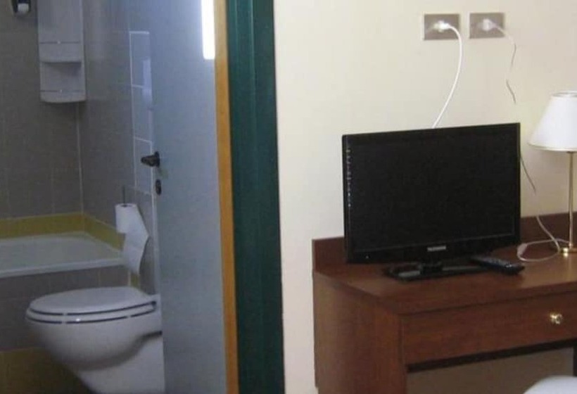 标准间, Hostiliae Ciminiera