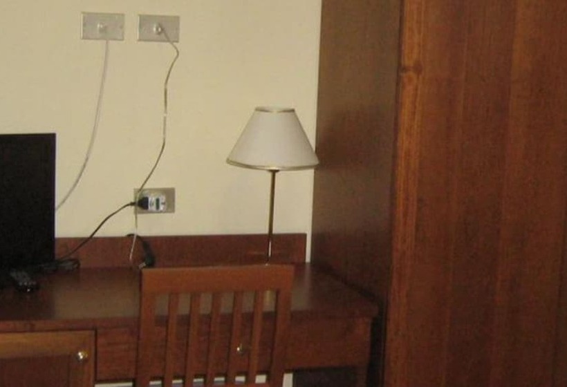 标准间, Hostiliae Ciminiera