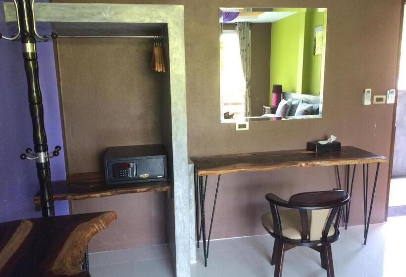 Номер Deluxe, In Touch Resort