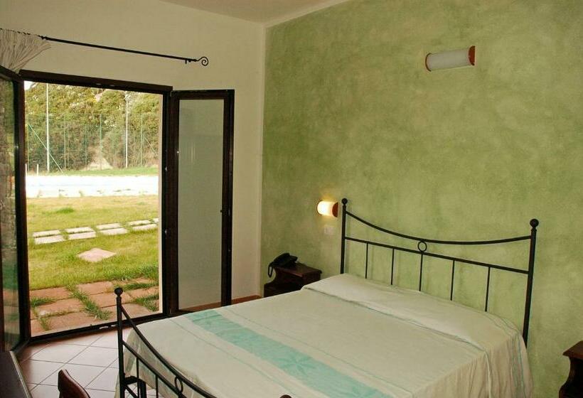 غرفة قياسية, La Fattoria