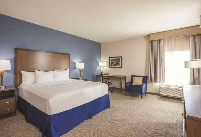 Standard-huone King-vuode, La Quinta By Wyndham Morgan Hill San Jose South