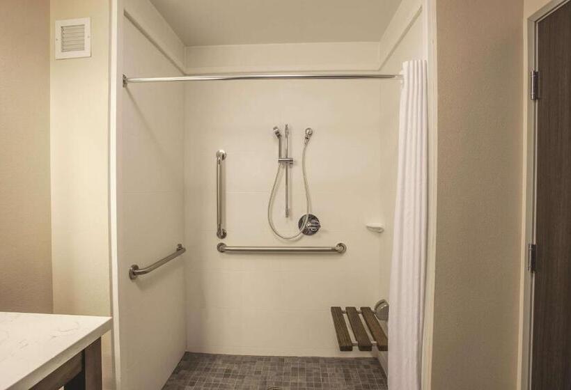 身障者適用スタンダードルーム, La Quinta By Wyndham Morgan Hill San Jose South