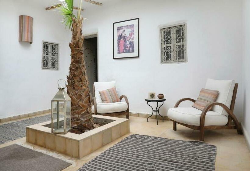 آپارتمان 2 خوابه, Le Petit Hôtel Du Flouka