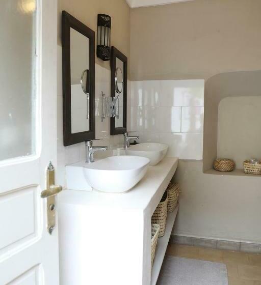 آپارتمان 2 خوابه, Le Petit Hôtel Du Flouka