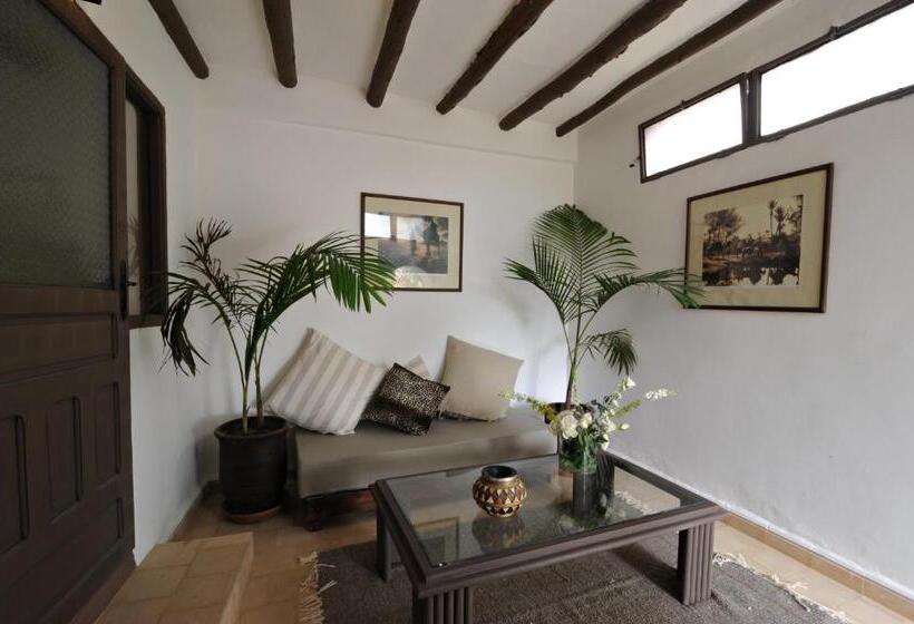 اتاق استاندارد چهار تخته, Le Petit Hôtel Du Flouka