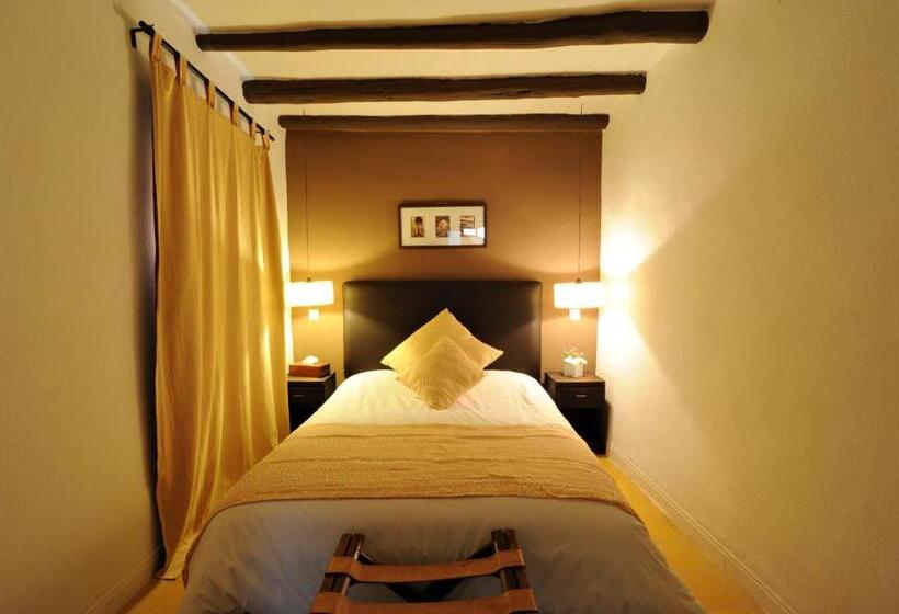 اتاق استاندارد چهار تخته, Le Petit Hôtel Du Flouka