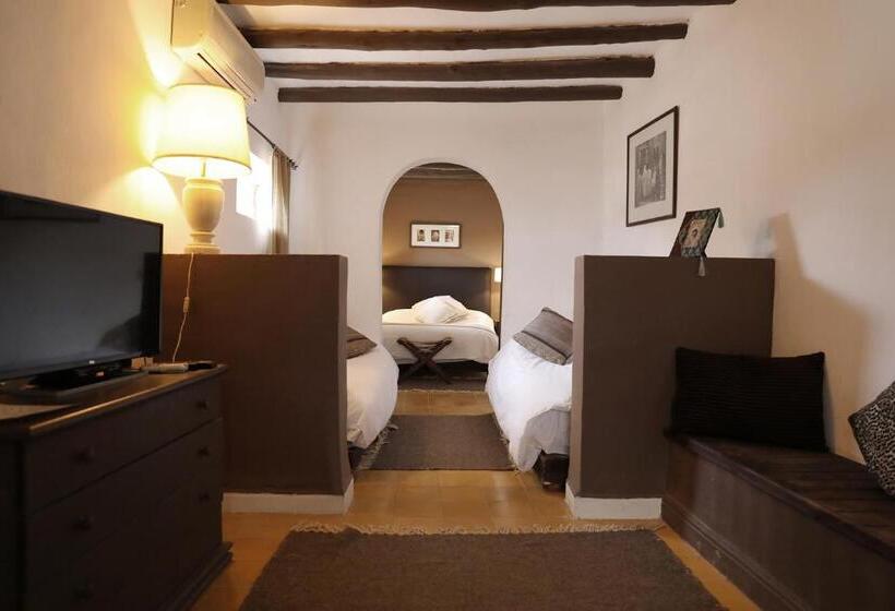 اتاق استاندارد چهار تخته, Le Petit Hôtel Du Flouka