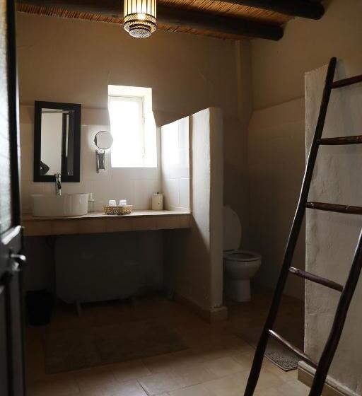 اتاق استاندارد چهار تخته, Le Petit Hôtel Du Flouka