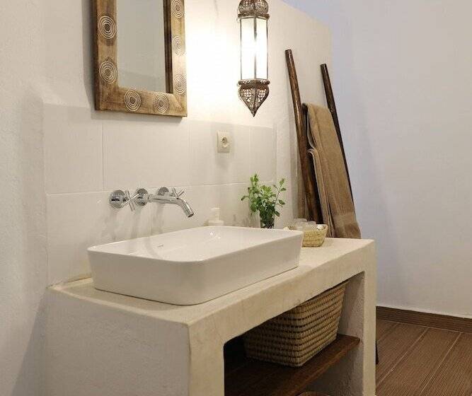 اتاق سوپریور, Le Petit Hôtel Du Flouka