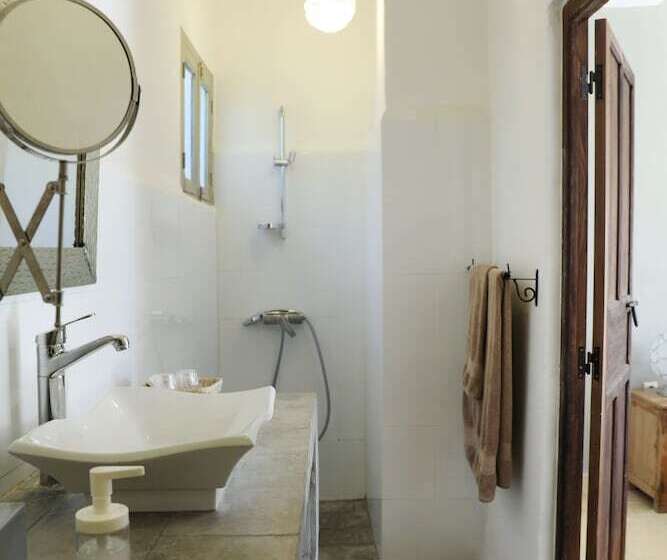 اتاق سوپریور, Le Petit Hôtel Du Flouka