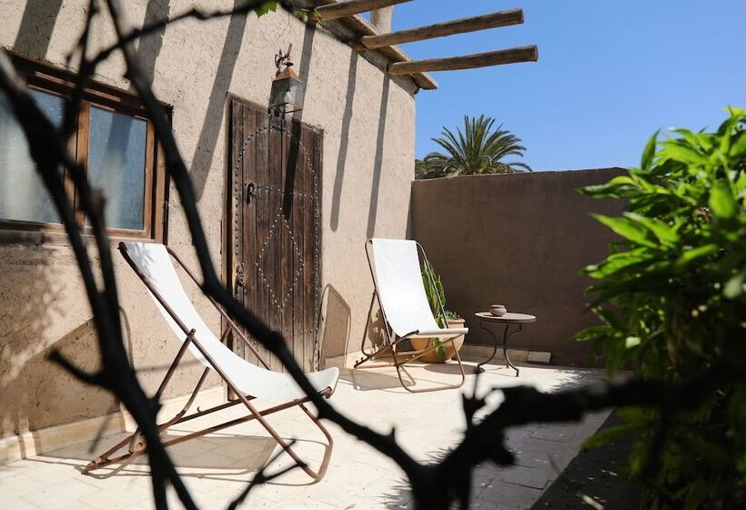 اتاق سوپریور, Le Petit Hôtel Du Flouka