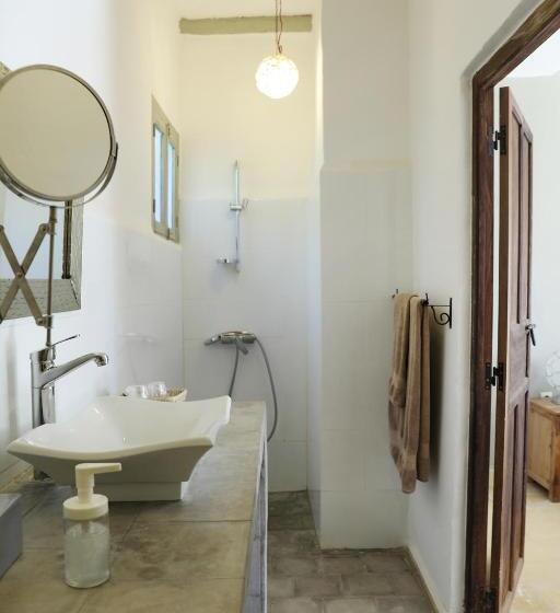 اتاق سوپریور, Le Petit Hôtel Du Flouka