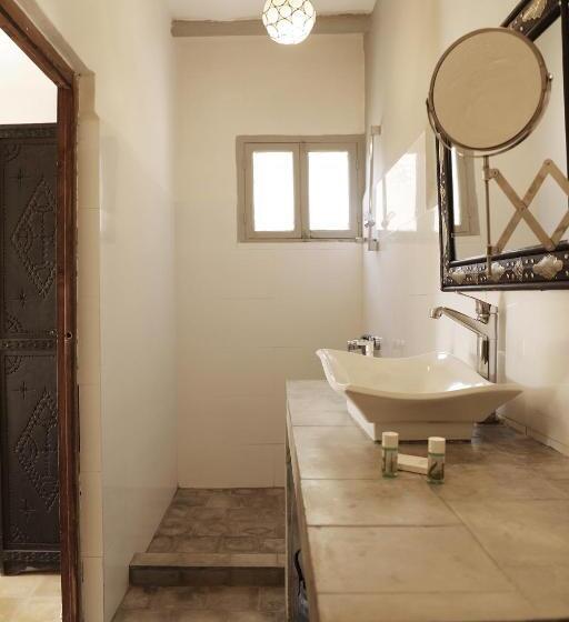 اتاق سوپریور, Le Petit Hôtel Du Flouka