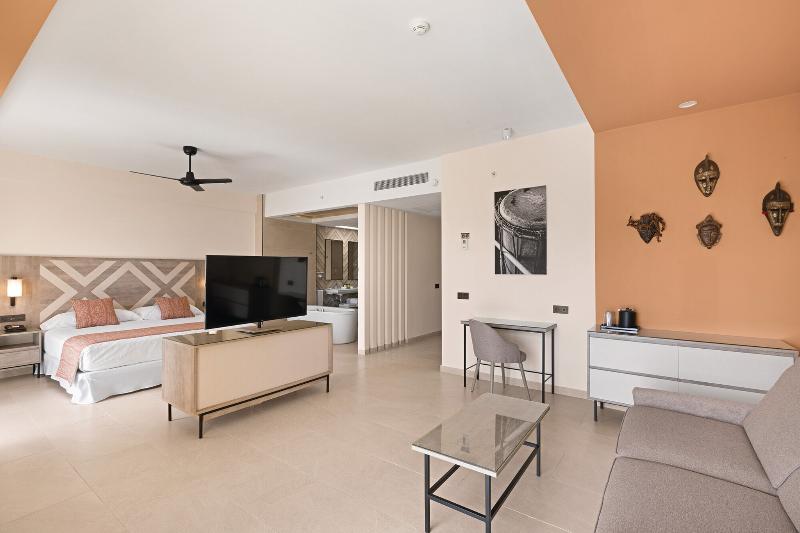 اتاق استاندارد چهار تخته, Le Petit Hôtel Du Flouka