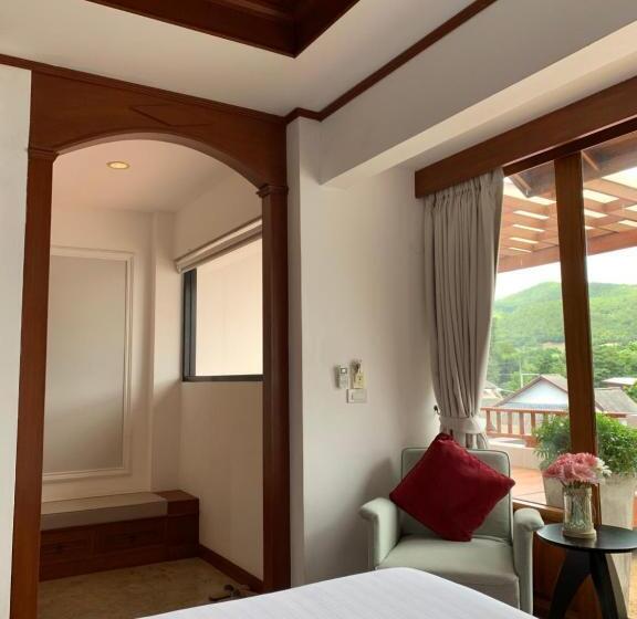 Люкс с Балконом, Pai Cherkaew Boutique House
